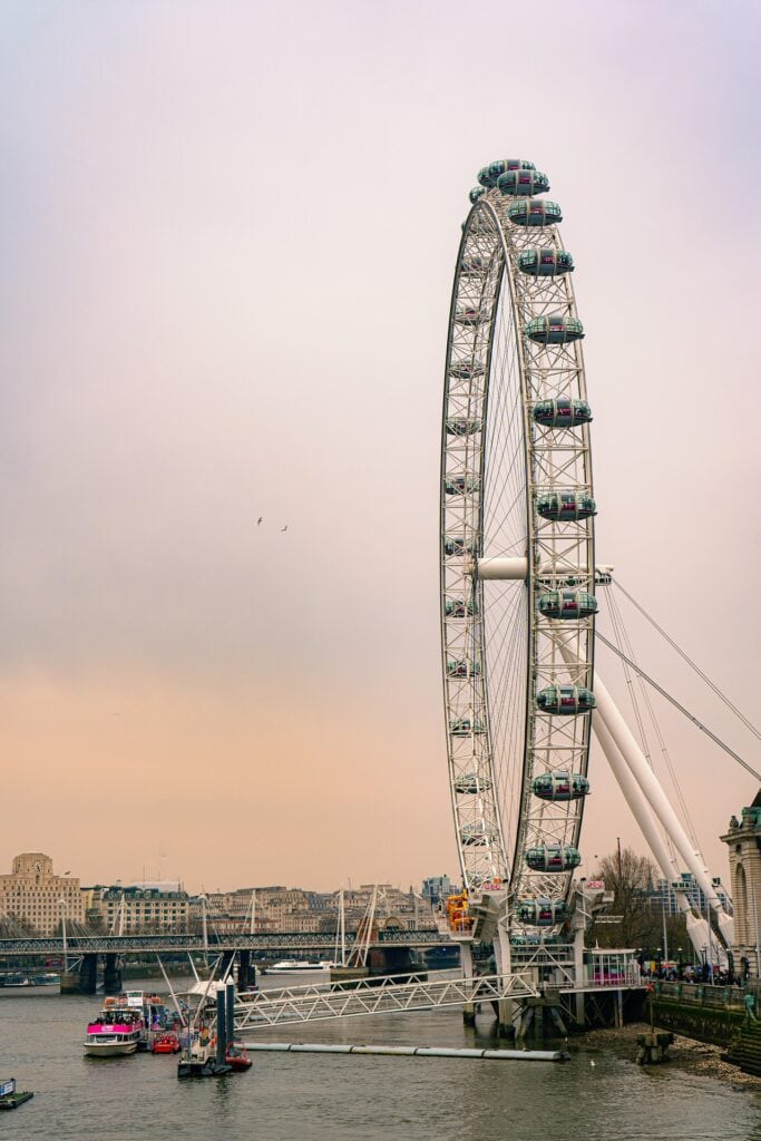 26798947-london-7401433_1920